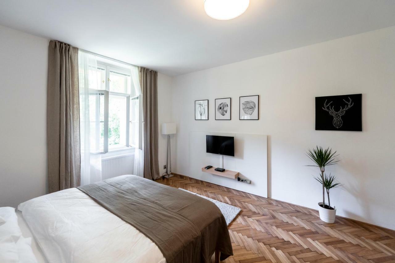 Apartment Slavikova 11 Praha Bagian luar foto